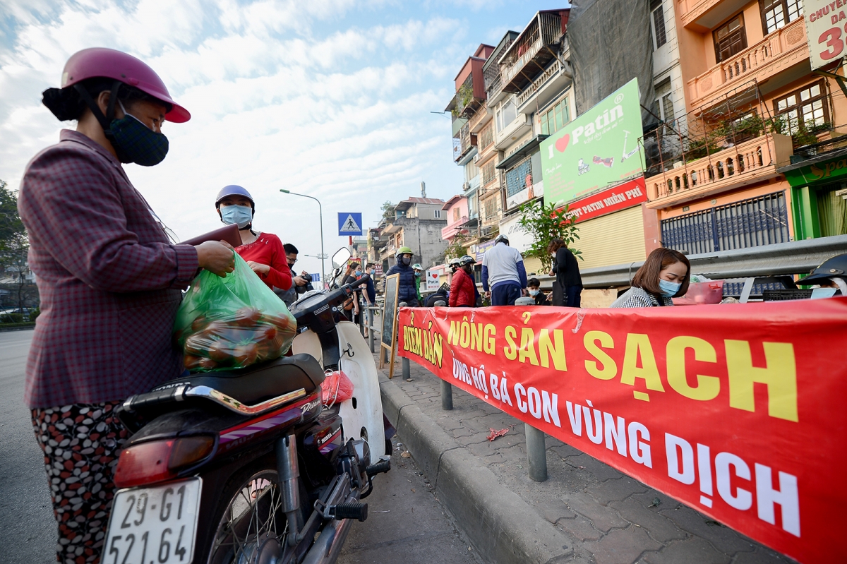 Hàng ngàn tấn rau quả vùng dịch đang chờ được tiếp tục “giải cứu”